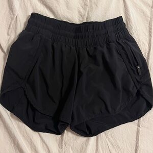 Lululemon tracker shorts